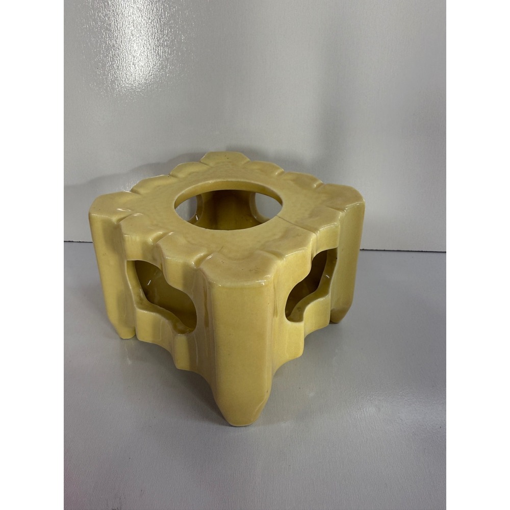 Vintage Alcoa Eau Claire Wis Yellow Ceramic Scalloped Planter Base Pat Pending